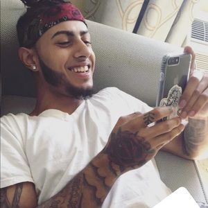 Meet your Posher, Micheil